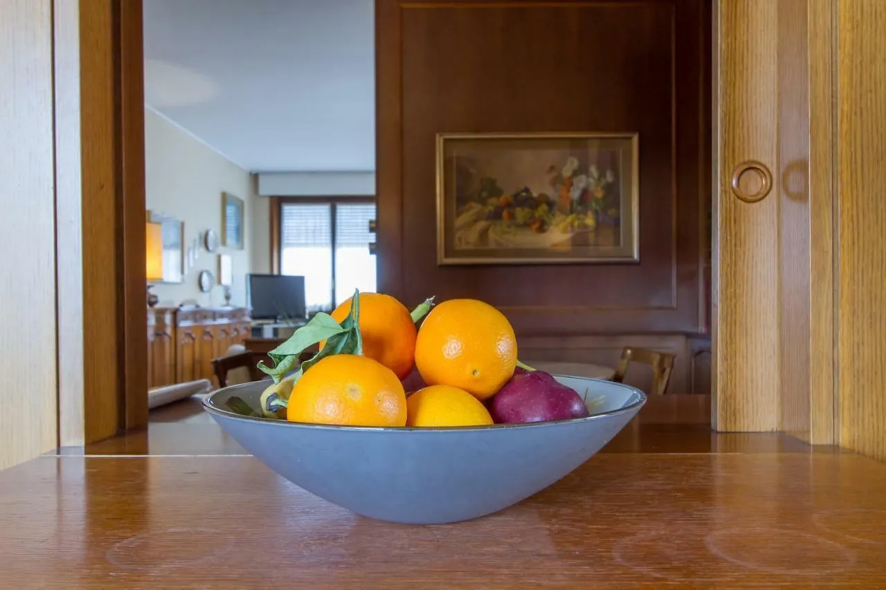 Apartment Appartamento Ampio E Indipendente Con Vista Giardino Paderno d'Adda