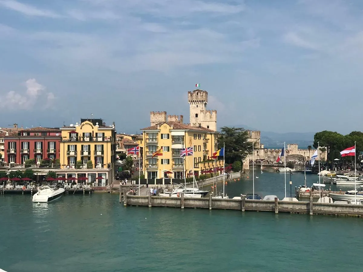 Appartamento Ampio E Indipendente Con Vista Giardino Paderno d'Adda Apartment