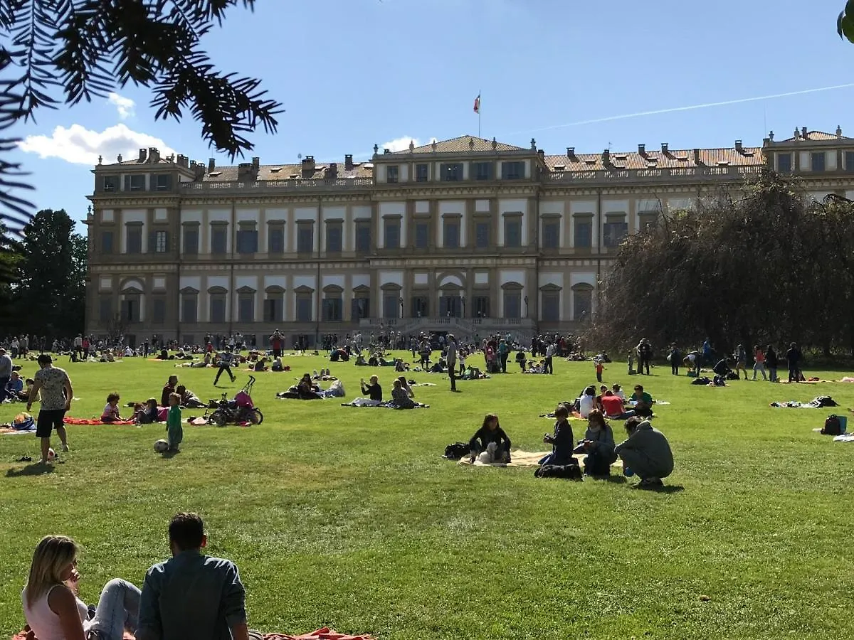Appartamento Ampio E Indipendente Con Vista Giardino Paderno d'Adda 0*,